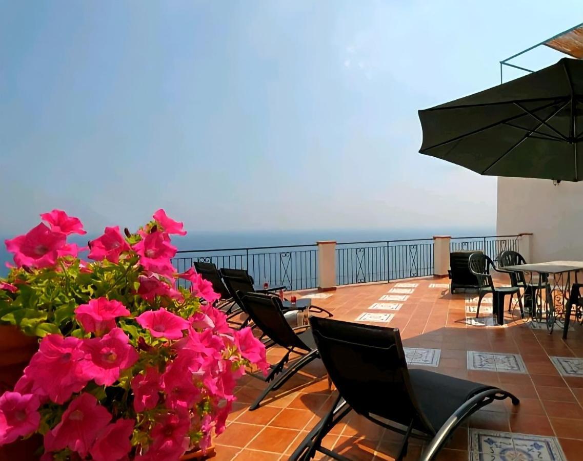 Vila Terrazza Di Rosa - Sea View Praiano Exteriér fotografie